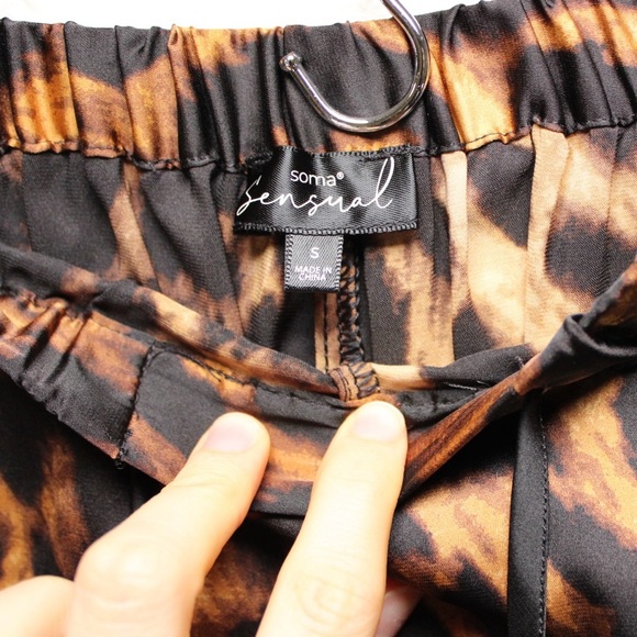 Soma Sensual Pajama Set Leopard Print - Picture 4 of 9